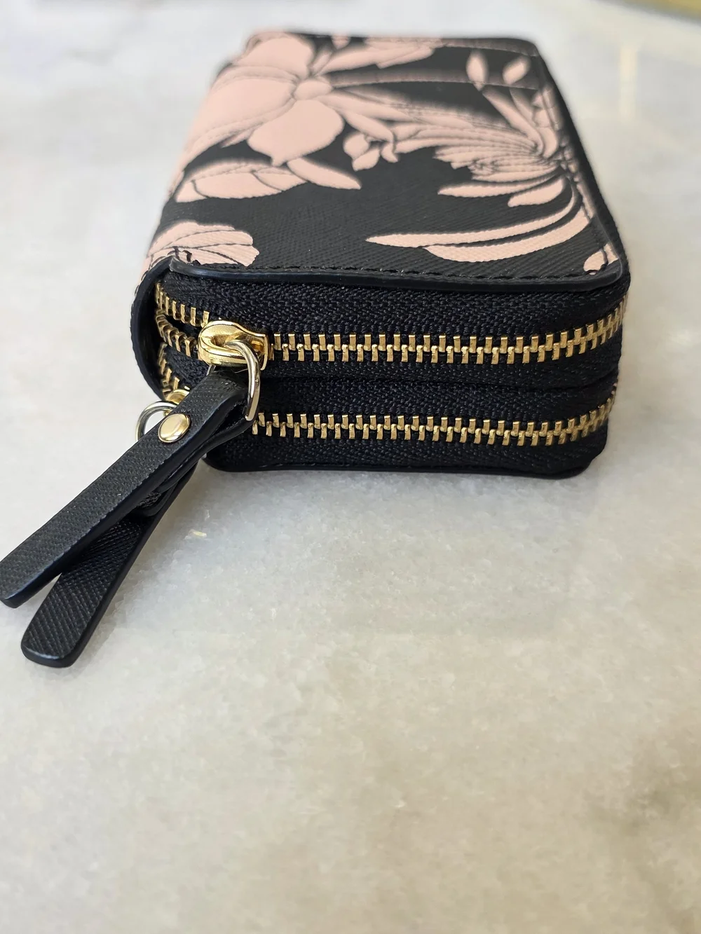 Kate Spade New York Laurel Way Gardenia Rosie Double Zip Case Wallet Black Pink
